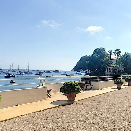 Seafront Apartment On Cap Ferrat *