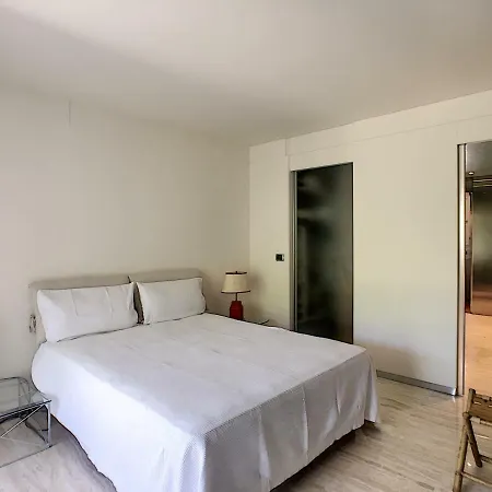 Seafront Apartment On Cap Ferrat Villefranche-sur-Mer