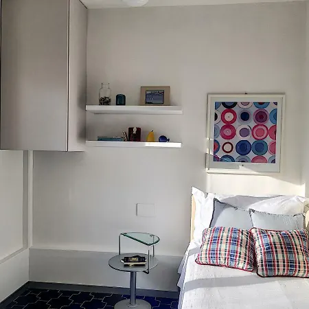 Seafront Apartment On Cap Ferrat Апартаменты Вильфранш-сюр-Мер